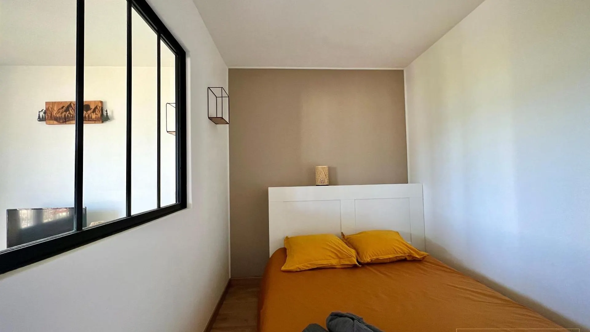 Le Golden View - Vue Imprenable & Parking Gratuit Apartment Chambery 0*,  France