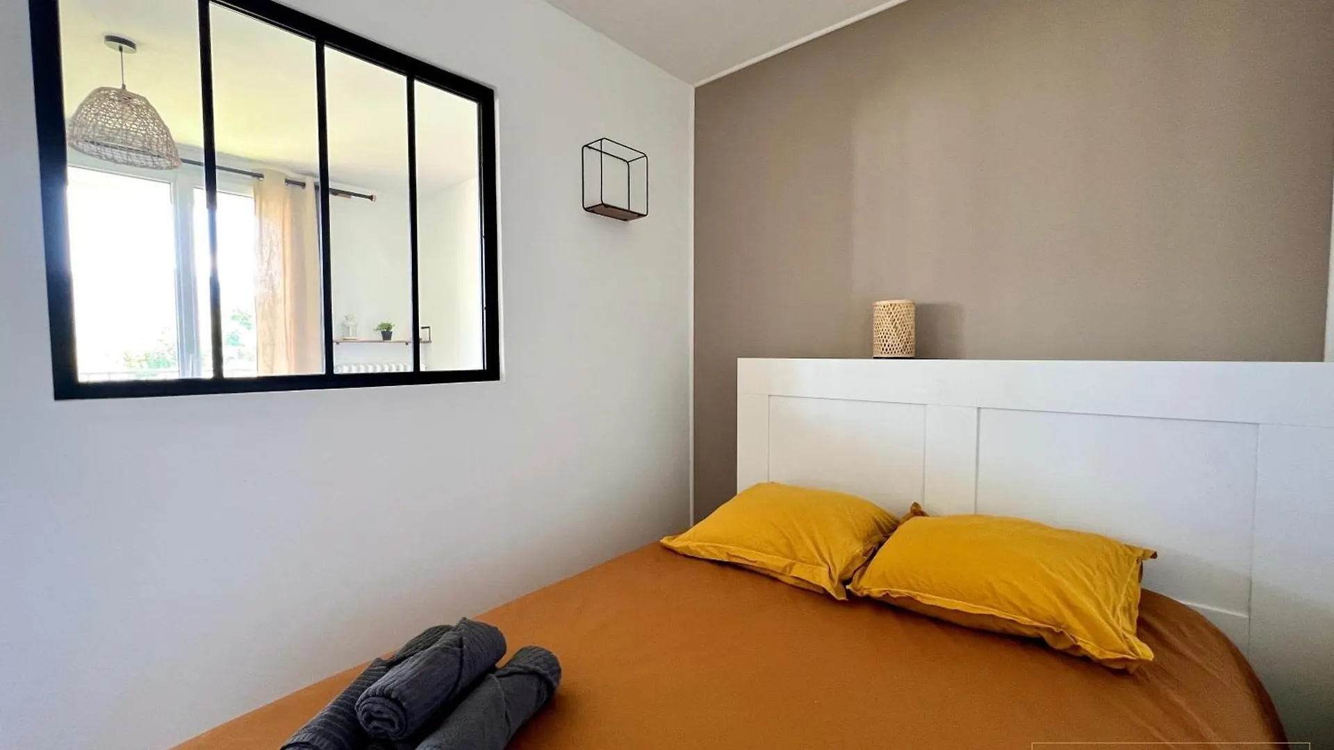 Le Golden View - Vue Imprenable & Parking Gratuit Apartment Chambery