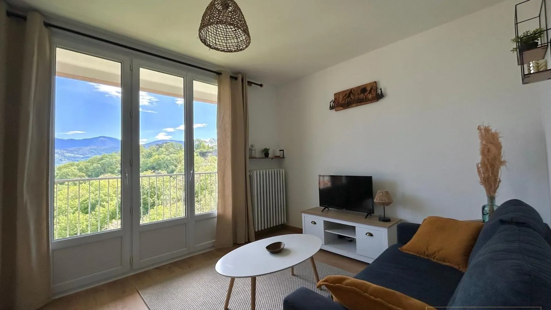 Le Golden View - Vue Imprenable & Parking Gratuit Apartment Chambery