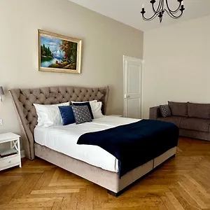 D Exception 100m2 Avec Parking - Centre Historique Appartamento